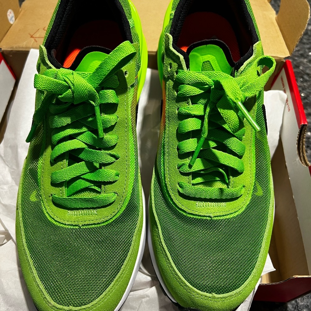 NIKE WAFFLE ONE - 6Y